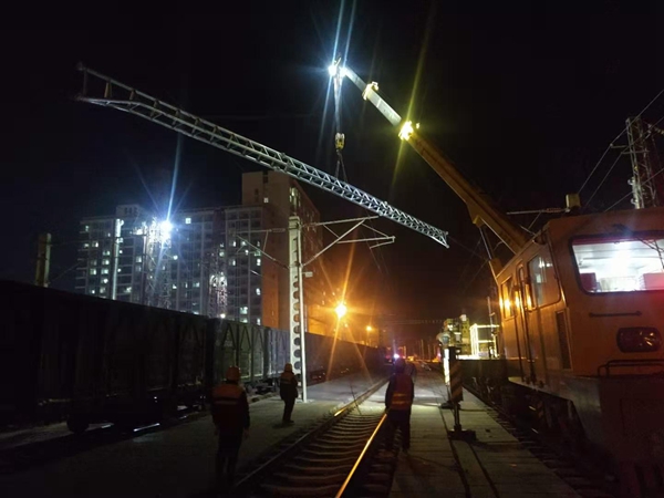 1642390545178535.jpg 安裝中.jpg