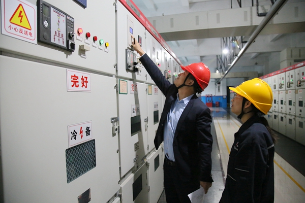 1645067452329380.jpg 設(shè)置定值.JPG