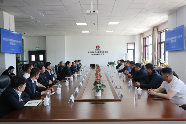 1652845806144209.jpg 召開座談會(huì).JPG