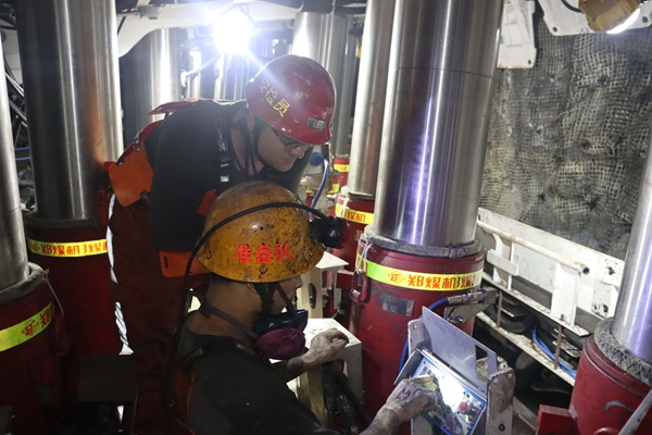 2 現場監管_副本.jpg