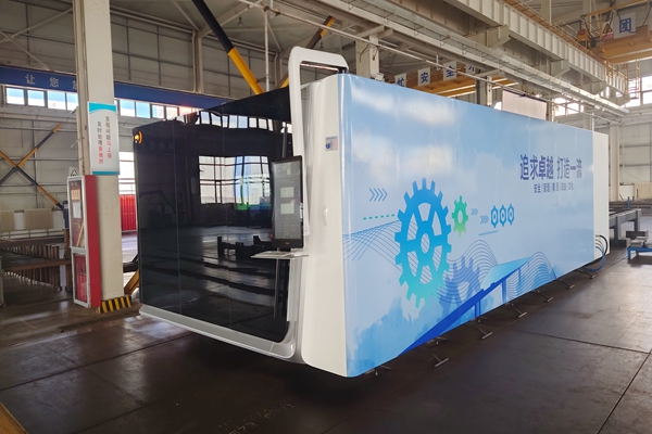 引進(jìn)新型金屬光纖激光切割機(jī)助力生產(chǎn)提檔升級_副本.jpg