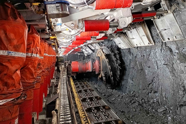 1703645694256559.jpg 智能化工作面_副本.jpg