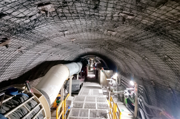 1705823149875710.jpg 3.TBM硬巖掘進機.jpg