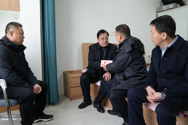 1707025319117920.jpg 白總.jpg