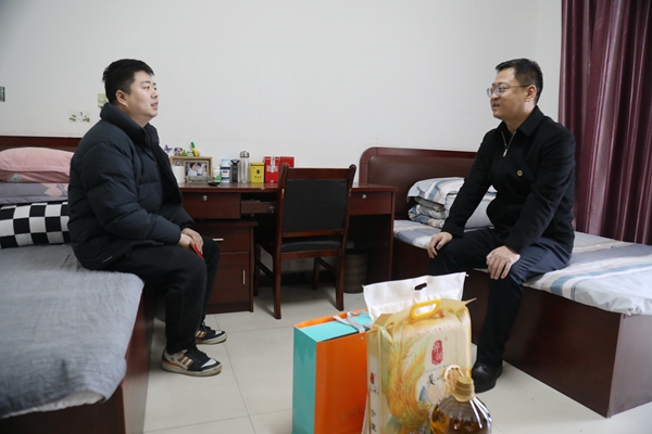 1707289637177493.jpg 1馬卓慰問_副本.jpg