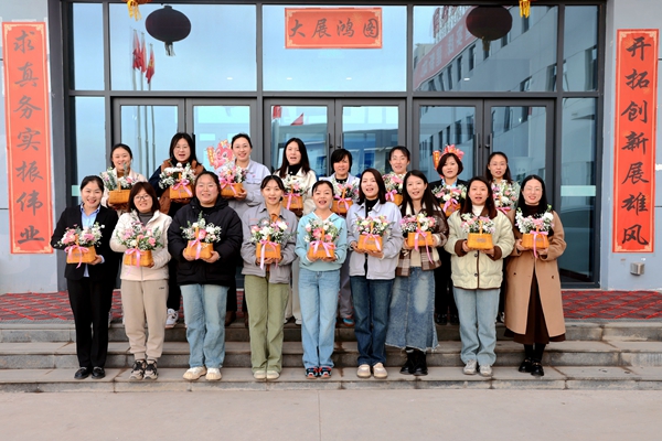 1710150751190361.jpg 插花_副本.jpg