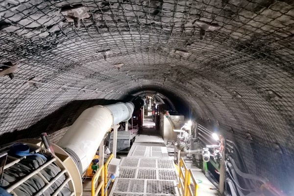 1711446223491498.jpg 2.安全高效掘進_副本.jpg