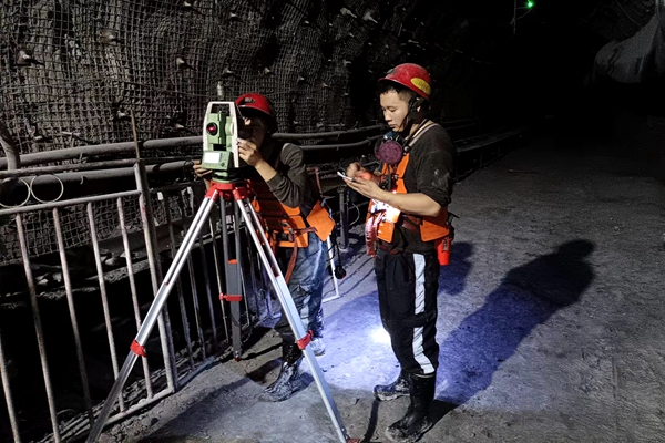 1720670078134917.jpg 井筒與井下巷道貫通配圖_副本.jpg