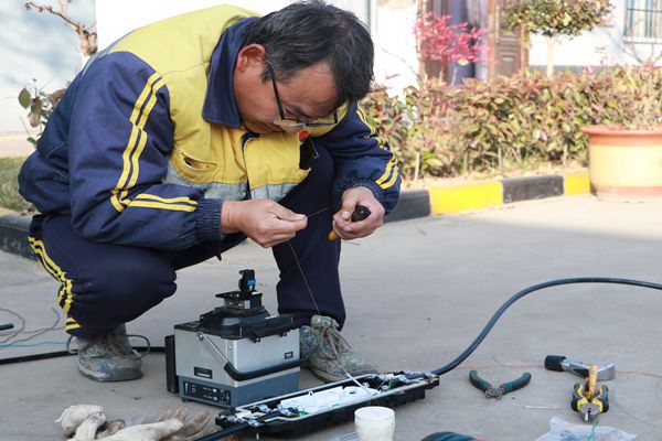 1728521429210366.jpg 科技創(chuàng)新_副本.jpg