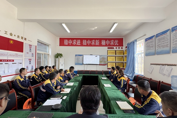 1728873428166779.jpg 專題討論會_副本.jpg