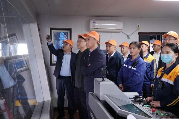 1729042436178250.jpg 現(xiàn)場(chǎng)參觀_副本.jpg