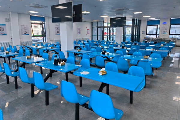 1729840265212311.jpg 餐廳環(huán)境_副本.jpg