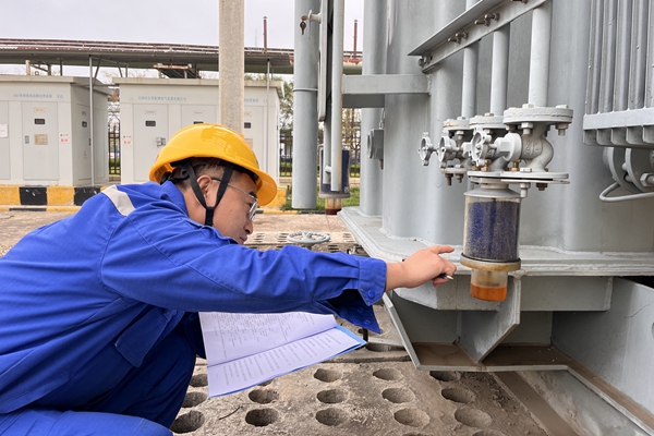 1731458919194451.jpg 檢查設(shè)備_副本.jpg