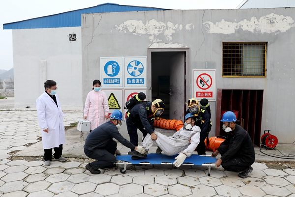 1733388375100856.jpg 3.有限空間作業應急演練_副本.jpg