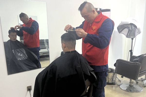 1735271481149501.jpg cf08cdb32f48b21da25e8ede7f50fe4_副本.jpg