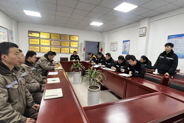 1739779972992728.jpg 班前會講安全故事_副本.jpg