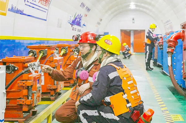 1740278680193741.jpg 2.jpg