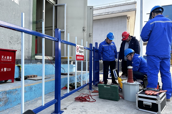 1742369341841764.jpg 設(shè)備試驗(yàn)_副本.jpg