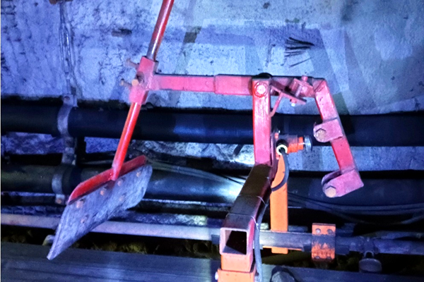 1743579614105699.png 大塊煤(矸)識別保護裝置_副本.png