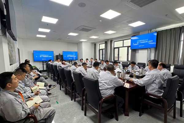 1745918476137317.jpg 警示教育會(huì)_副本.jpg