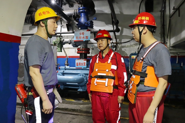 1752827204201529.jpg 白書記-小莊2.jpg