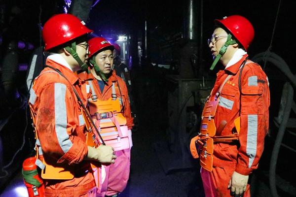 1755678369179021.jpg 賀總.jpg