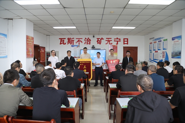 3 三特區隊慰問_副本.jpg