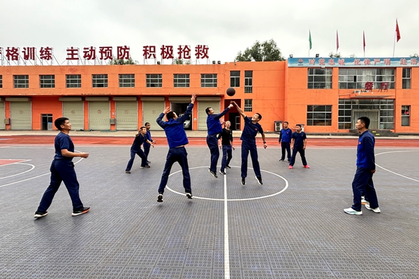 1759744317682770.jpg 籃球比賽_副本.jpg