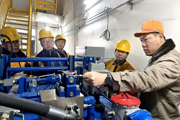 1764226525147704.jpg 技術(shù)攻關(guān)_副本.jpg