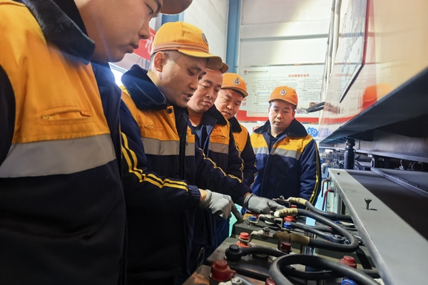 1765185695104555.jpg 設備冬季防寒培訓_副本.jpg